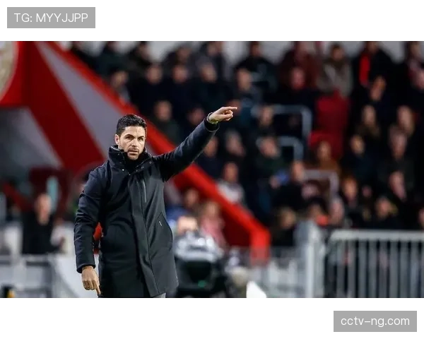 深度战术：阿尔特塔如何用津琴科内收战术，改善阿森纳后场出球效率