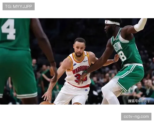 半场战报:凯尔特人三分球22中15,用极致空间战术打懵公牛防守 半场战报:凯尔特人三分球22中15,用极致空间战术打懵公牛防守
